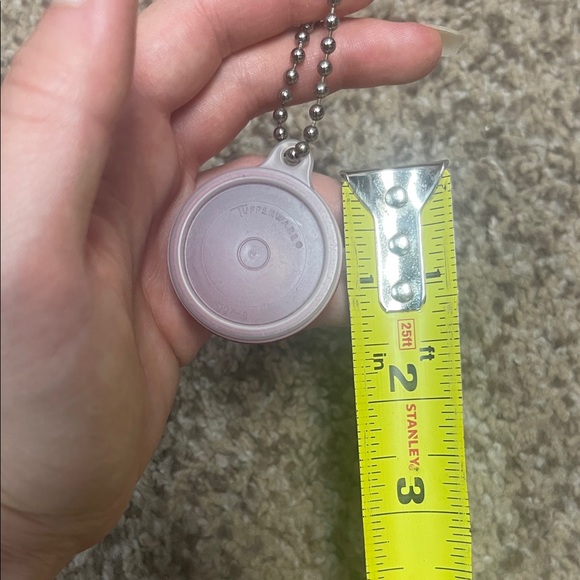 Mini Tupperware Red Keychain - Picture 4 of 7